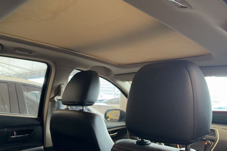 Used Suzuki S-Cross 2014 1.6L CVT Two-Wheel Drive Elite Version
