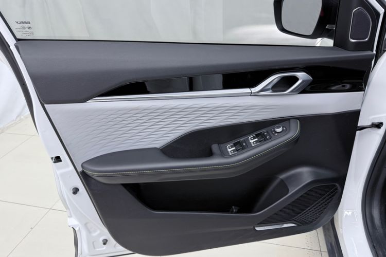 Used Geely Auto Coolray 2022 Bin Yue COOL 1.5TD DCT Hot Engine Edition Interior 7