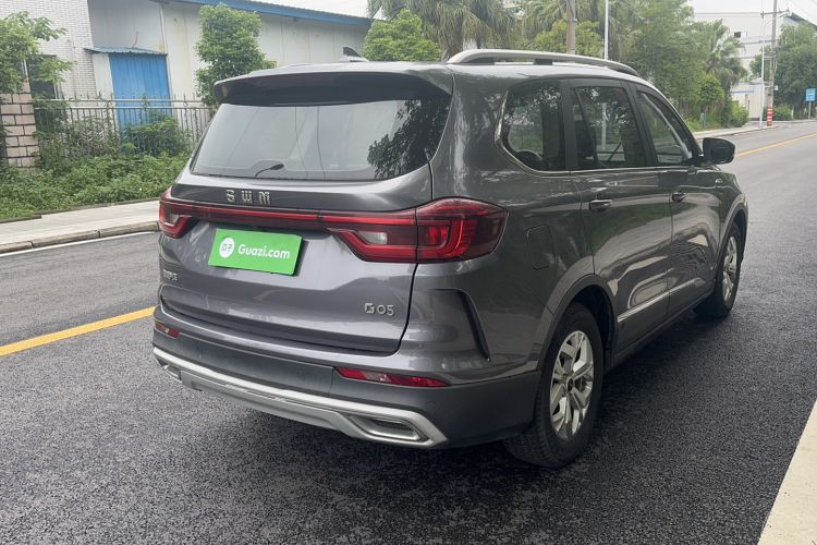 Used SWM G05 2019 2.0L Manual Luxury Edition
