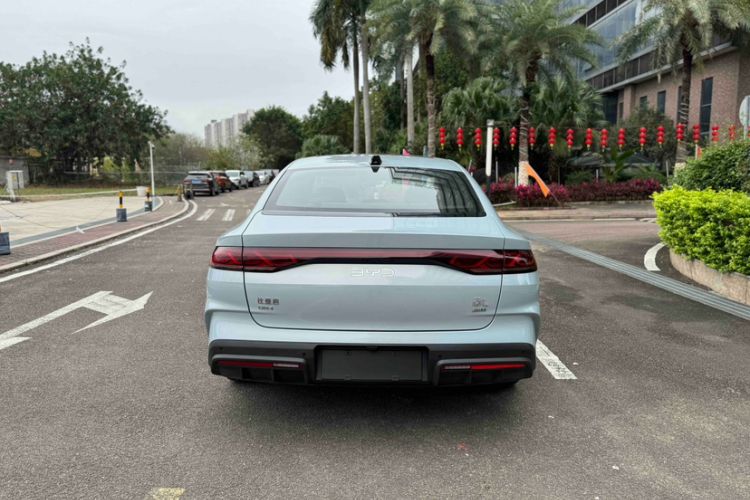 Used BYD Qin L 2025 DM-i Smart Drive 120KM Superior Model