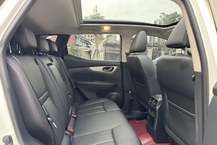 Used Nissan Qashqai 2022 2.0L CVT XV Premier Luxury Edition Interior 10