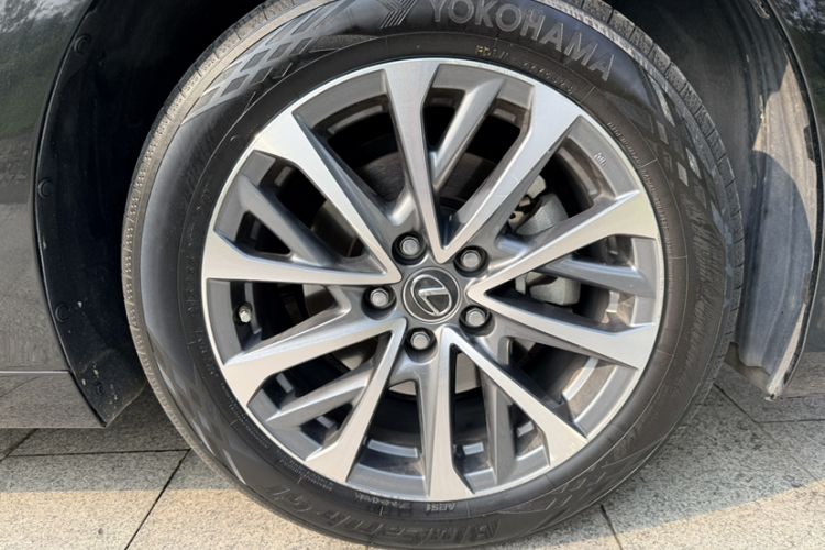 Used Lexus ES 2023 200 Excellence Edition