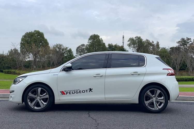 Used Peugeot 308S 2015 1.6T Automatic Jingchi Edition Exterior 4