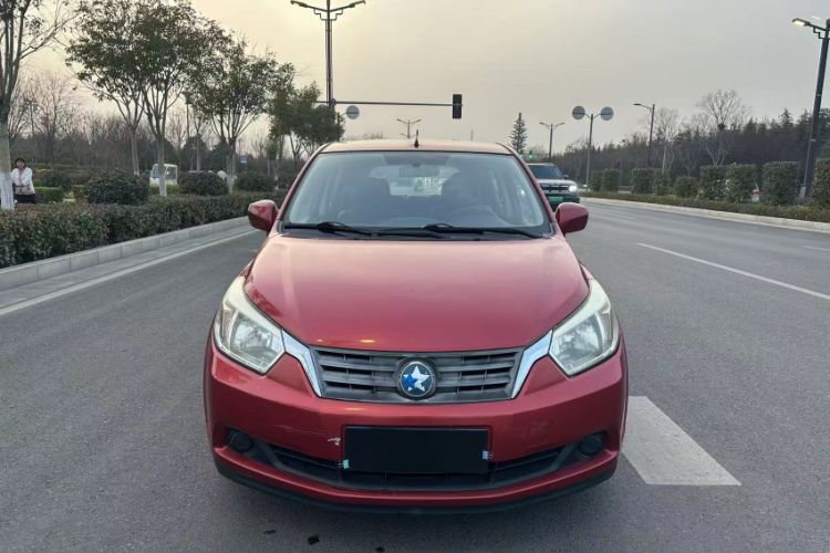 Used Venucia R50 2013 1.6L Automatic Fashion Edition Exterior 4