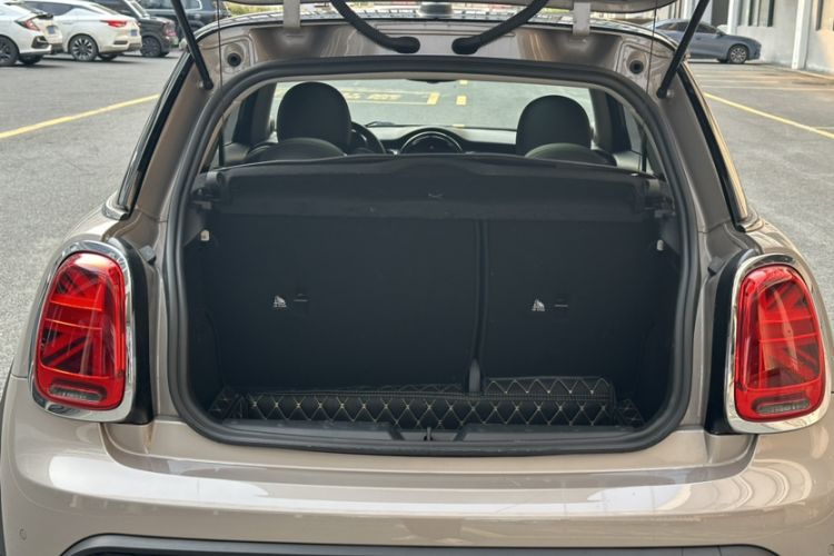 Used MINI 2022 2.0T COOPER S Classic Edition Interior 7