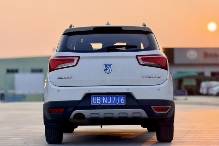 Used Baojun 560 2016 1.8L Manual Luxury Edition