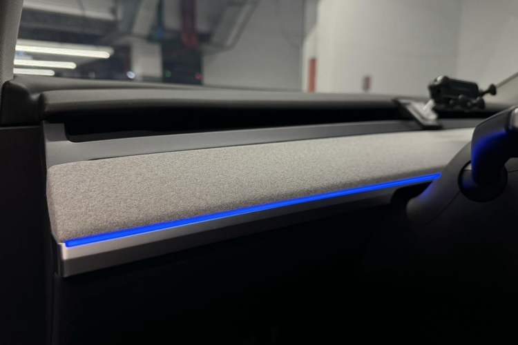 Used Tesla Model Y 2024 Rear-Wheel-Drive Version Interior 6