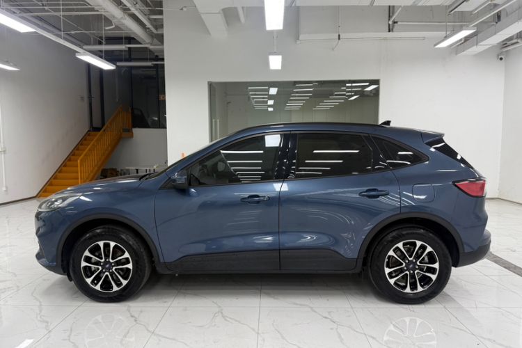 Used Ford Escape 2020 EcoBoost 245 Two-Wheel-Drive Comfort Edition