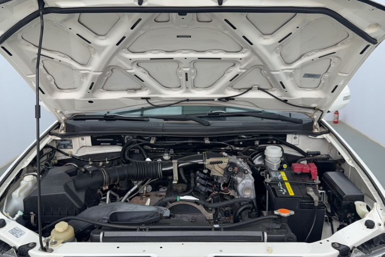 Used Mitsubishi Pajero Sport 2013 2.4L Manual Two-Wheel Drive Comfort Edition
