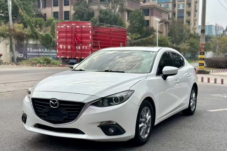 Used Mazda Mazda 3 Axela 2014 Sedan 1.5L Automatic Luxury Model