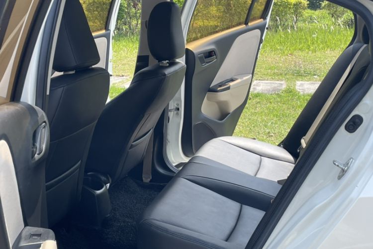 Used Honda Greiz 2016 1.5L CVT Classic Edition
