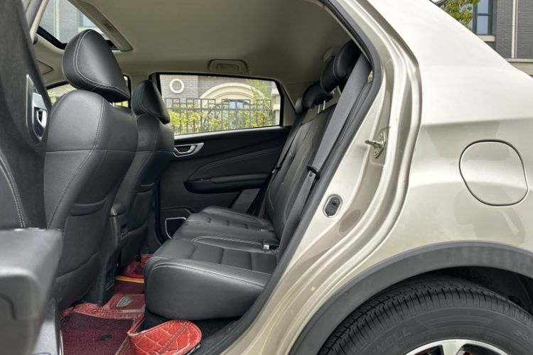 Used Geely Auto Vision X3 2017 1.5L Automatic Luxury Model Interior 1