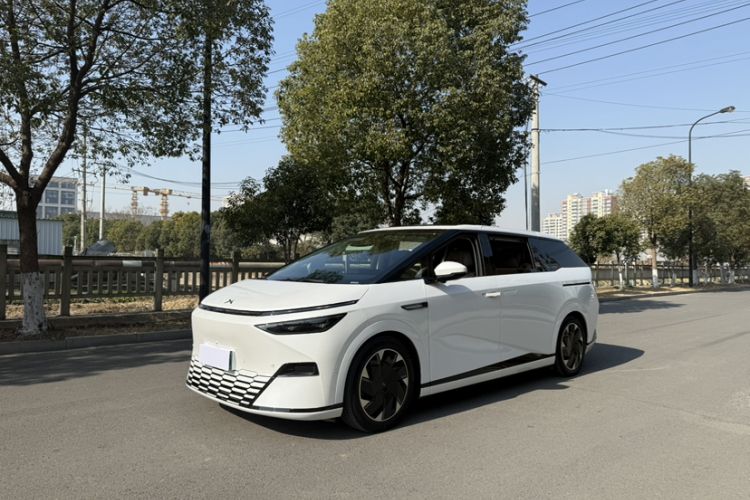 Used XPeng X9 2024 640 All-Wheel Drive High-Performance Max