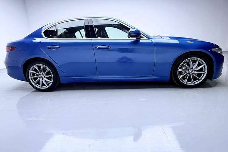 Used Alfa Romeo Giulia 2017 2.0T 200HP Luxury Edition