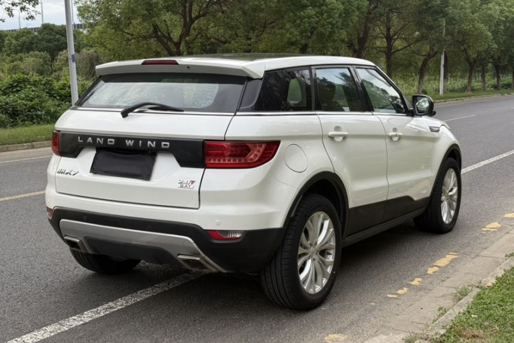 Used Land X7 2015 2.0T Panoramic Prestige Edition
