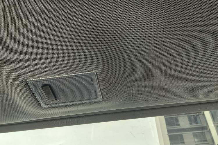 Used Chevrolet Trax 2014 1.4T Automatic Two-Wheel Drive Luxury Model Interior 6