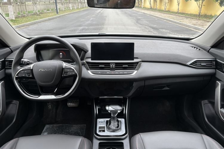 Used Dongfeng Aeolus Yixuan 2020 230T Automatic Xuan Yue Track Edition Interior 1