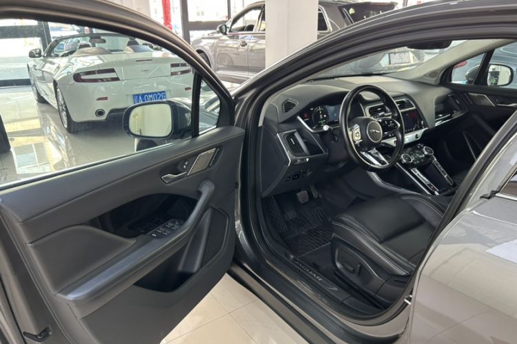 Used Jaguar I-PACE 2018 EV400 SE
