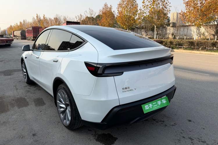 Used Tesla Model Y 2025 Rear-Wheel Drive First Edition
