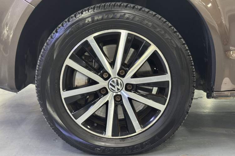 Used Volkswagen Multivan 2012 2.0 TSI Four-Wheel Drive Deluxe Edition