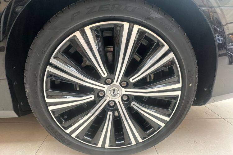 Used Volvo S90 2024 B5 Zhiyuan Luxury Edition
