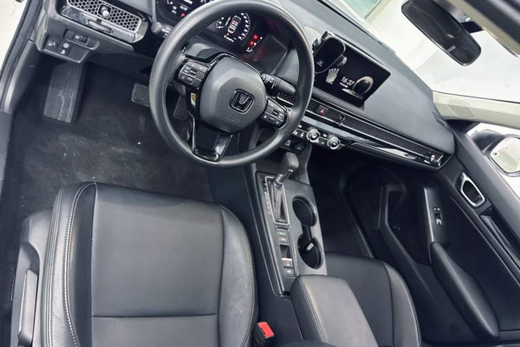 Used Honda Civic 2023 240TURBO CVT Dynamic Edition
