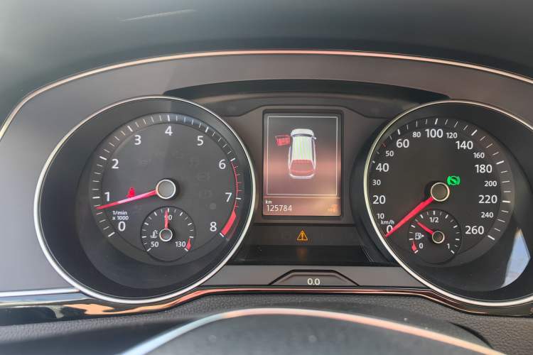 Used Volkswagen Variant 2017 380TSI Two-Wheel Drive Comfort Edition
