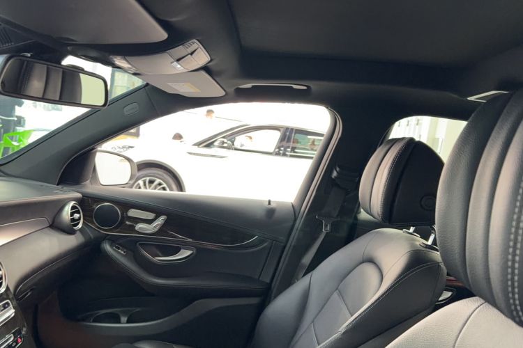 Used Mercedes-Benz GLC 2019 GLC 260 L 4MATIC Dynamic Model Interior 5