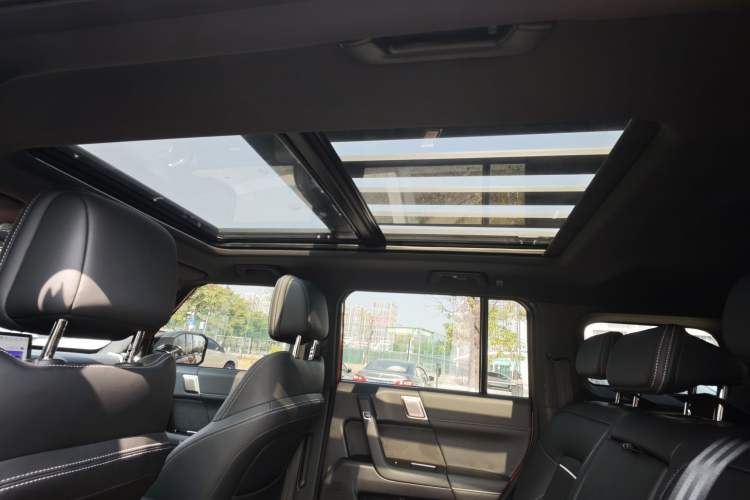 Used iCAR 03T 2024 520km Two-Wheel Drive Long-Range Version
