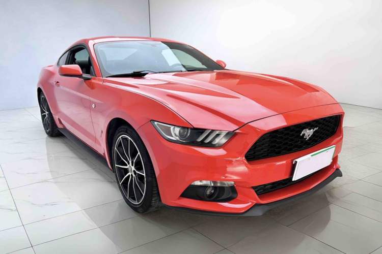 Used Ford Mustang 2015 2.3T Automatic U.S.-Spec Version
