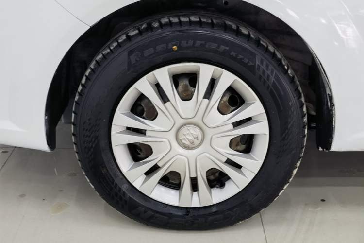 Used Buick Excelle 2015 1.5L Automatic Classic Model
