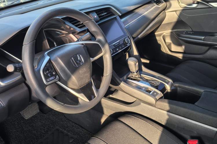 Used Honda Civic 2019 220TURBO CVT Dynamic Edition China VI Interior 2