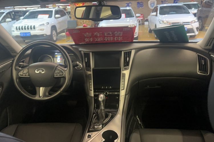 Used Infiniti Q50 2014 2.0T Luxury Edition