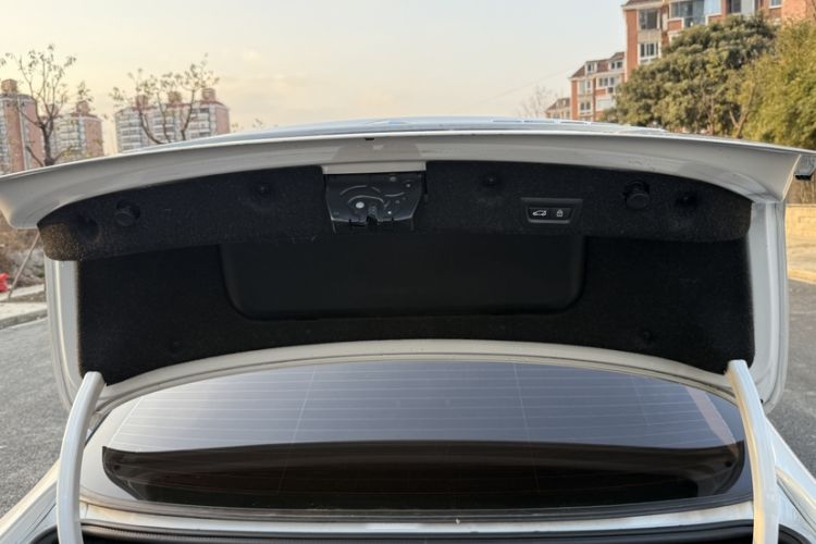 Used BMW 5 Series 2014 528Li Luxury Design Package
