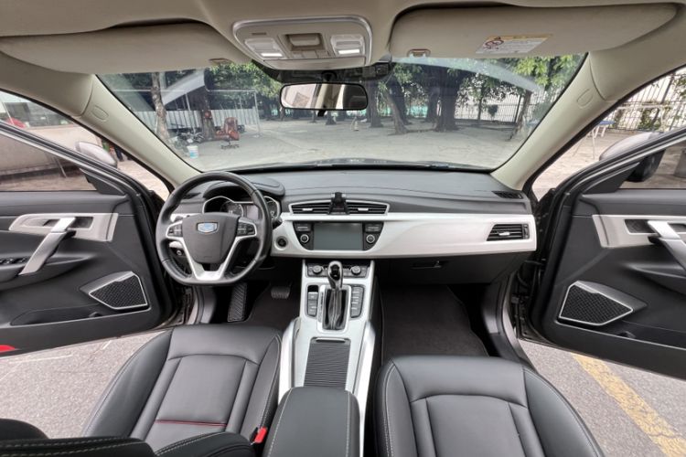 Used Geely Auto Emgrand X7 Sport 2018 1.8TD Automatic Two-Wheel Drive Zhiya Model