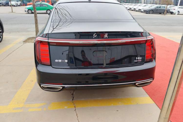 Used Hongqi H9 2025 Model Facelifted 2.0T Two-Wheel Drive Flag-Style Luxury Business Edition, 5 Seats