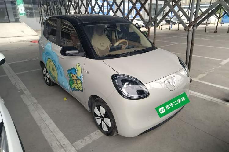 Used Wuling Hongguang MINIEV 2025 Four-Door Version Premium Edition Exterior 2