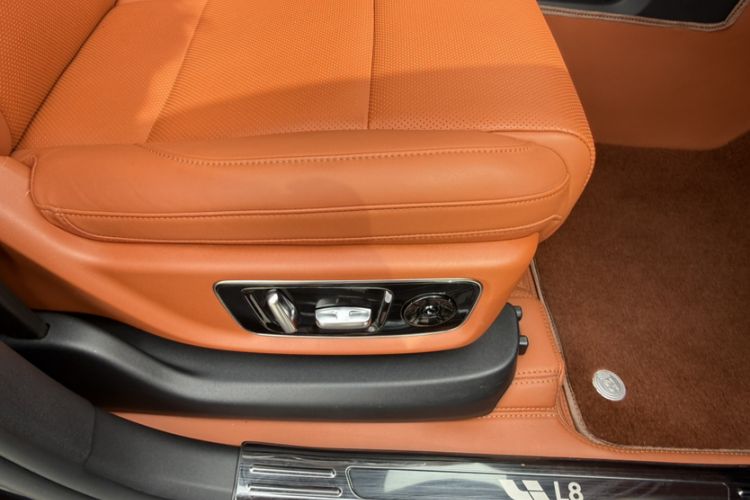 Used Li Auto L8 2023 Pro Model
