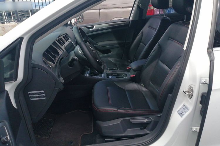 Used Volkswagen Golf 2016 230TSI Automatic Comfort Version