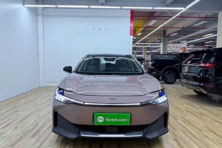 Used Toyota bZ3 2023 616 km Long-Range Premium Exterior 7