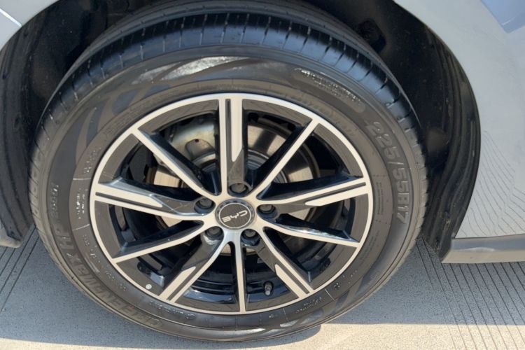 Used BYD Seal 06 New Energy 2024 DM-i 80KM Prestige Model Exterior 1