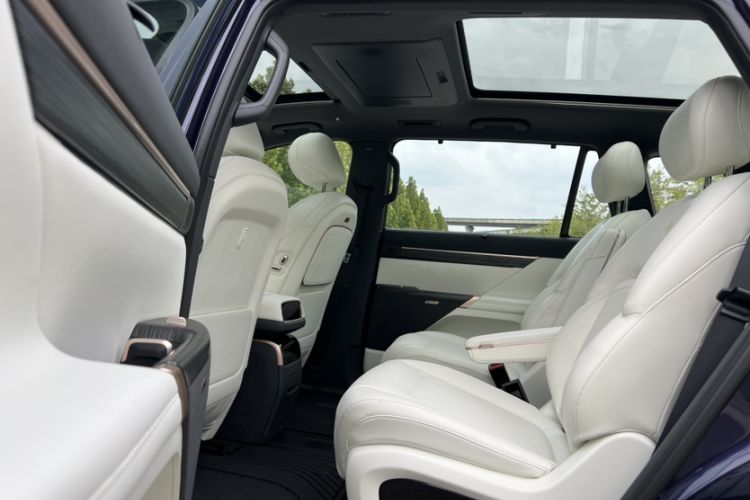 Used Dongfeng eπ eπ008 2024 210Max Range-Extended Version 6 Seats