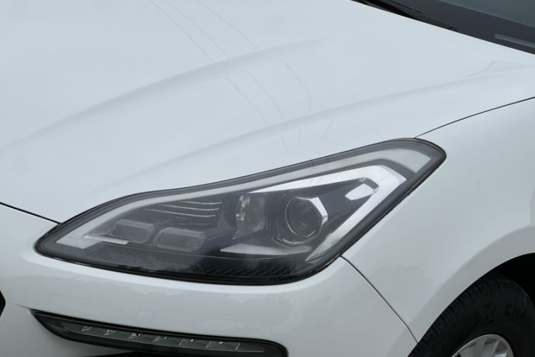 Used Zotye SR9 2017 2.0T Automatic Ultimate Edition
