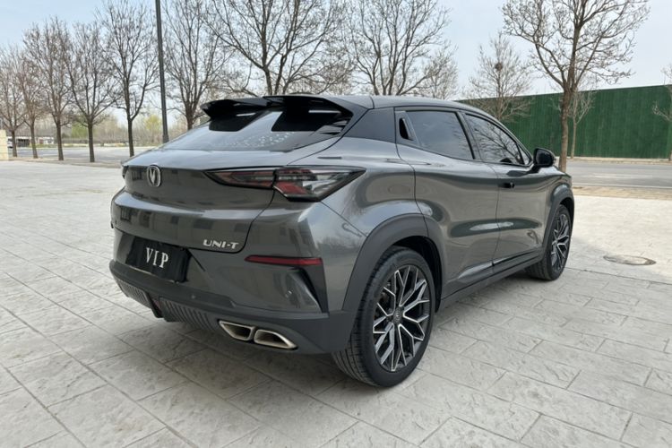 Used CHANGAN UNI-T 2022 1.5T Prestige Version Exterior 4