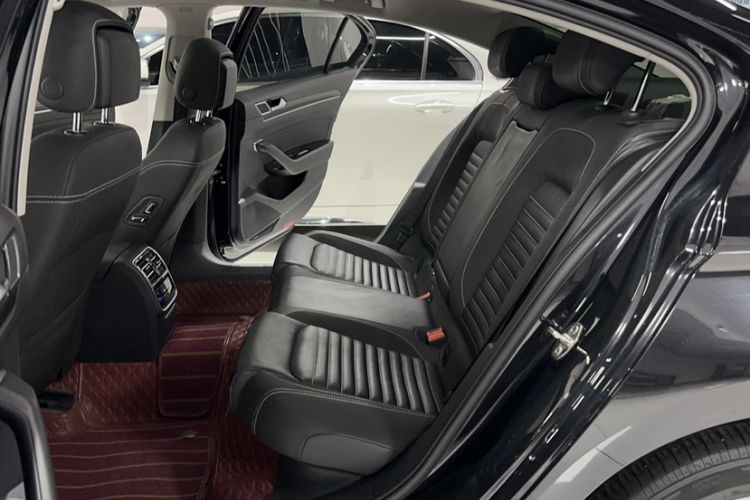 Used Volkswagen Magotan 2020 330TSI DSG Leading Model
