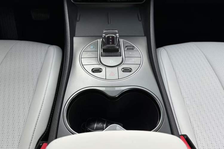 Used BYD Seal 05 DM-i 2025 DM-i Smart Drive 55KM Luxury Model Interior 10