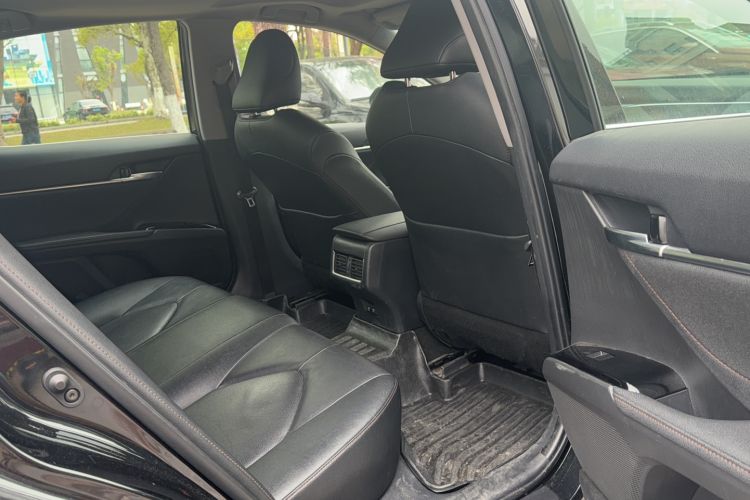 Used Toyota Camry 2021 2.0G Luxury Edition