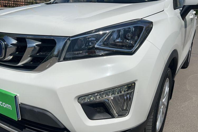 Used CHANGAN CS15 2017 1.5L Automatic Luxury Model with Sunroof
