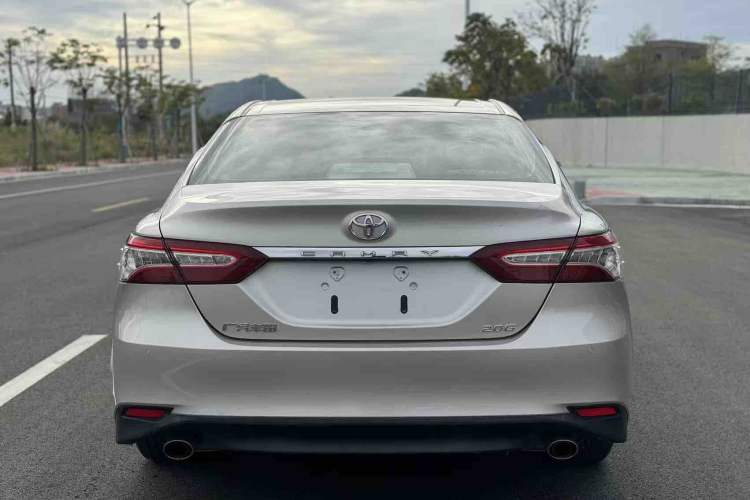 Used Toyota Camry 2019 Revised Version 2.0G Luxury Edition
