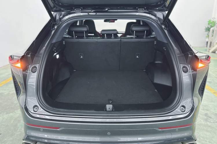 Used CHANGAN OSHAN Z6 2023 Blue Whale 1.5T DCT Smart Luxury Model